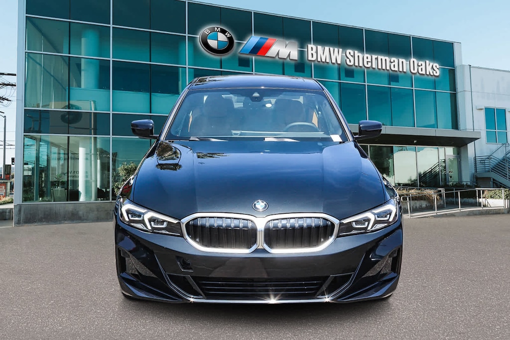 New 2025 BMW 330i xDrive Sedan