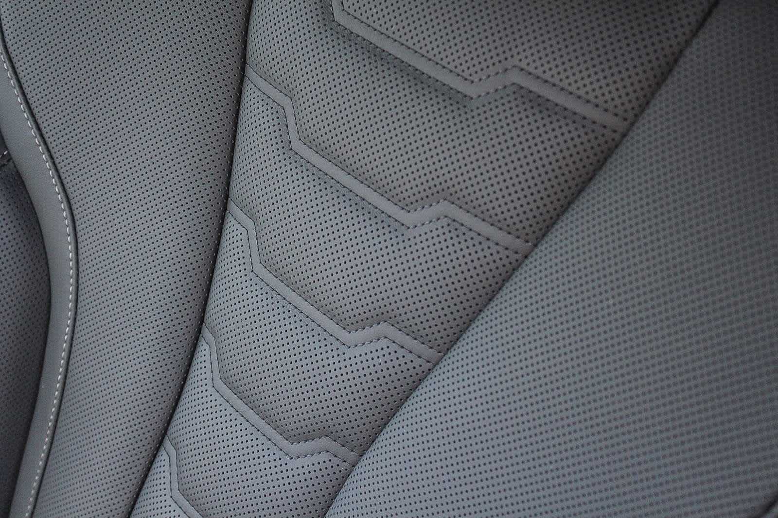 Thumbnail: 2026 BMW 8 Series - 24