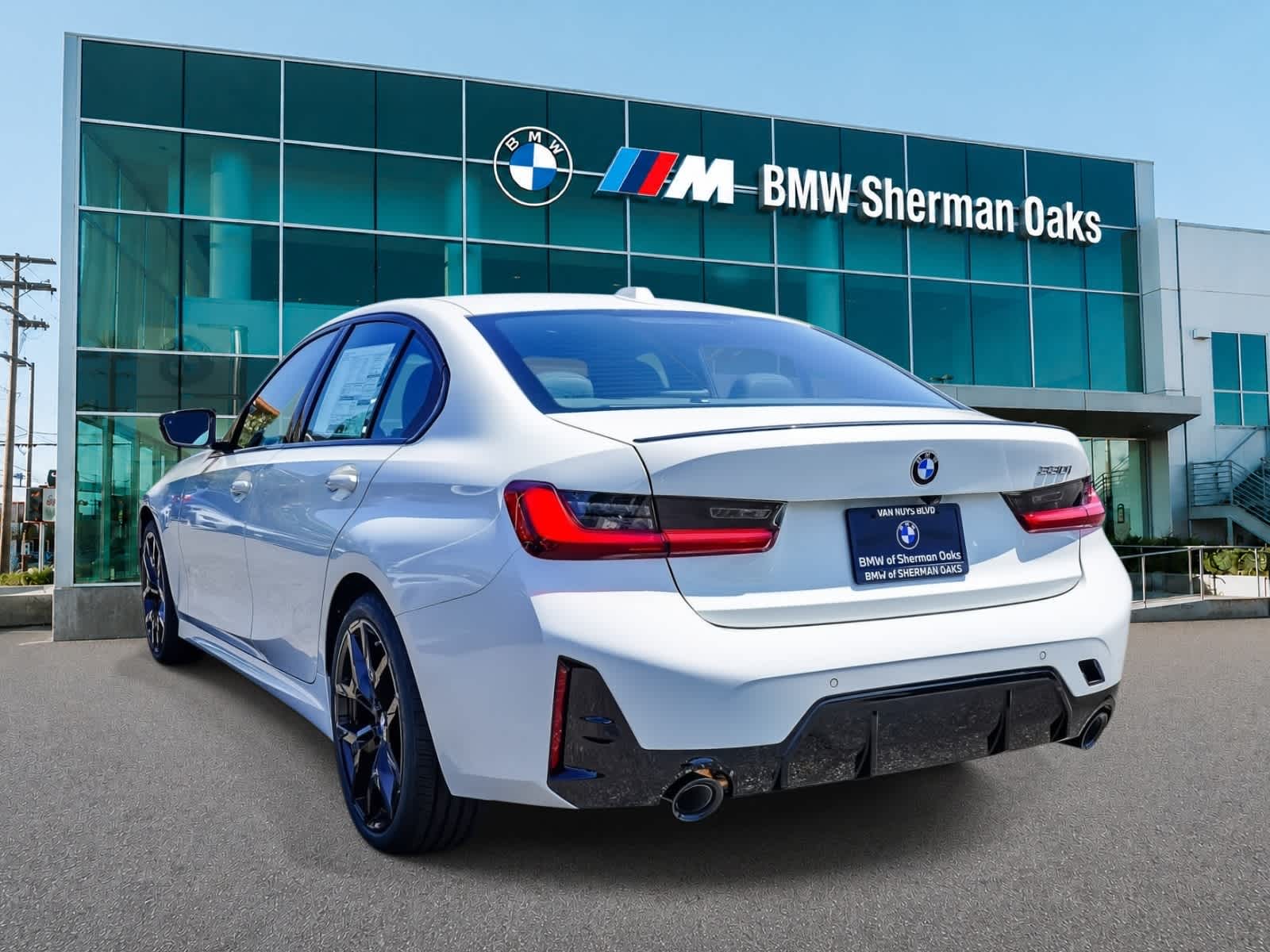 Thumbnail: 2026 BMW 3 Series - 6