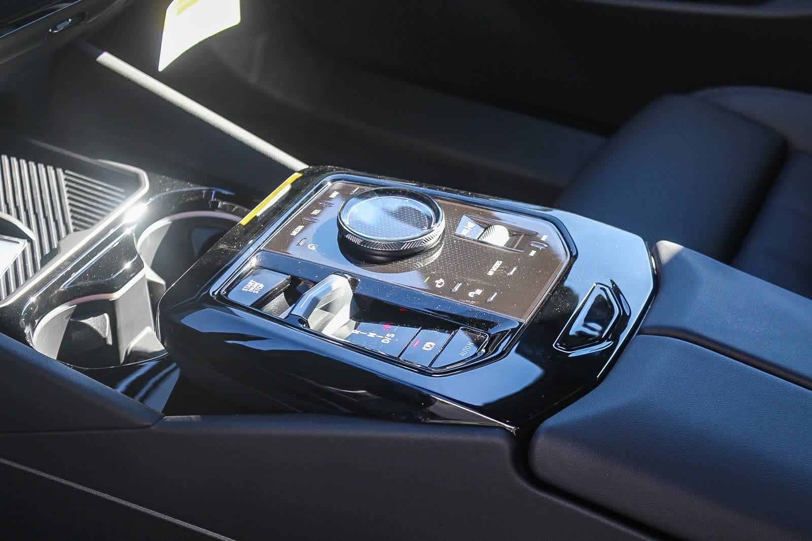 Thumbnail: 2026 BMW 5 Series - 19