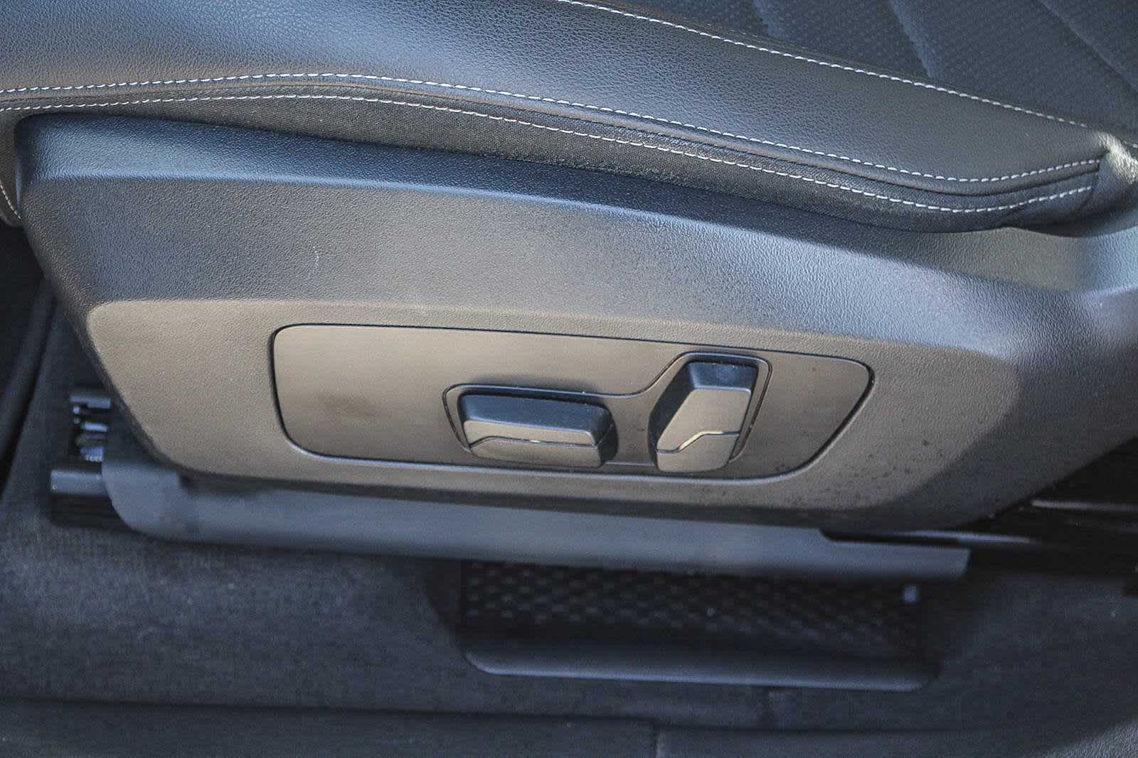 Thumbnail: 2023 BMW X1 - 21