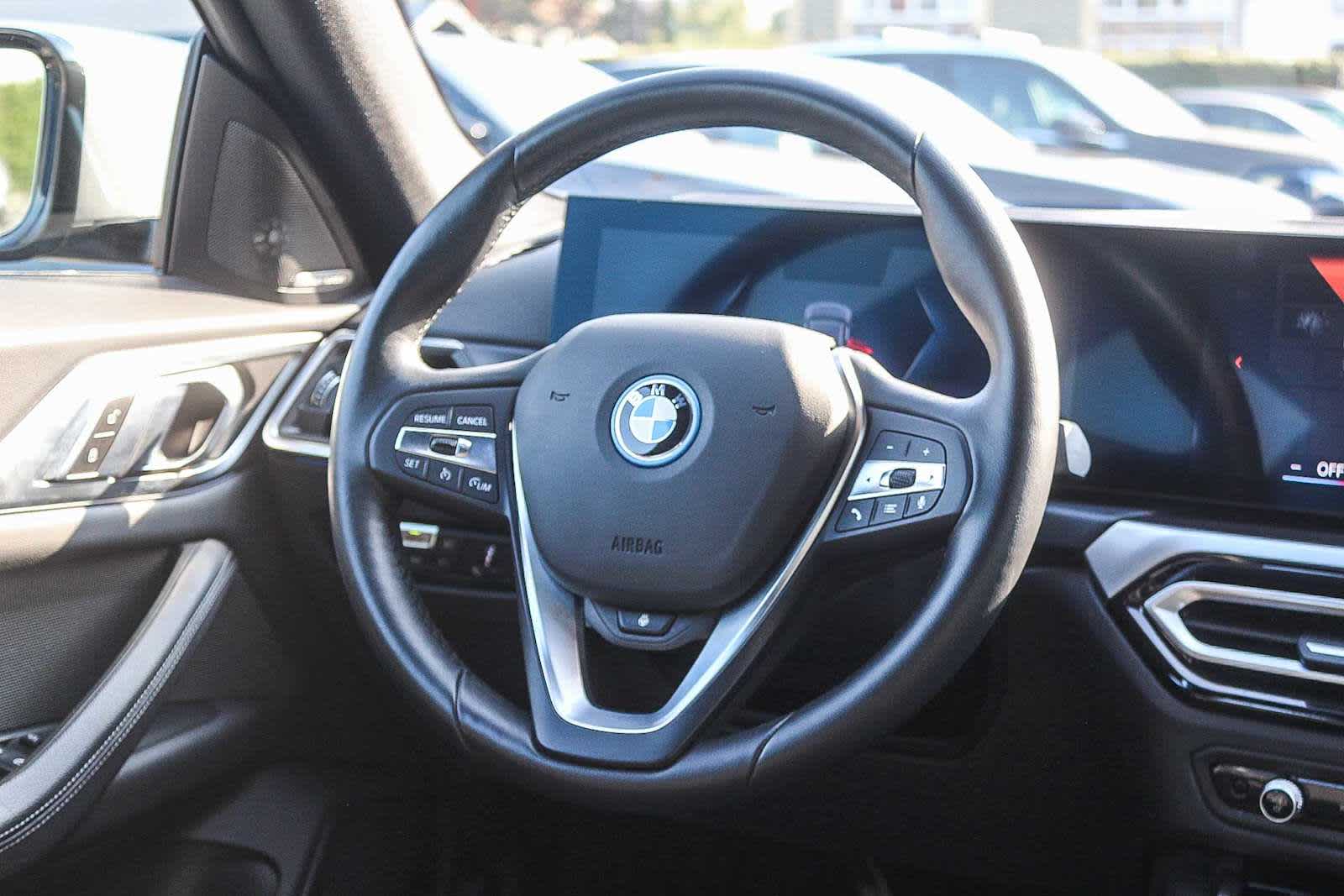 Thumbnail: 2023 BMW i4 - 15