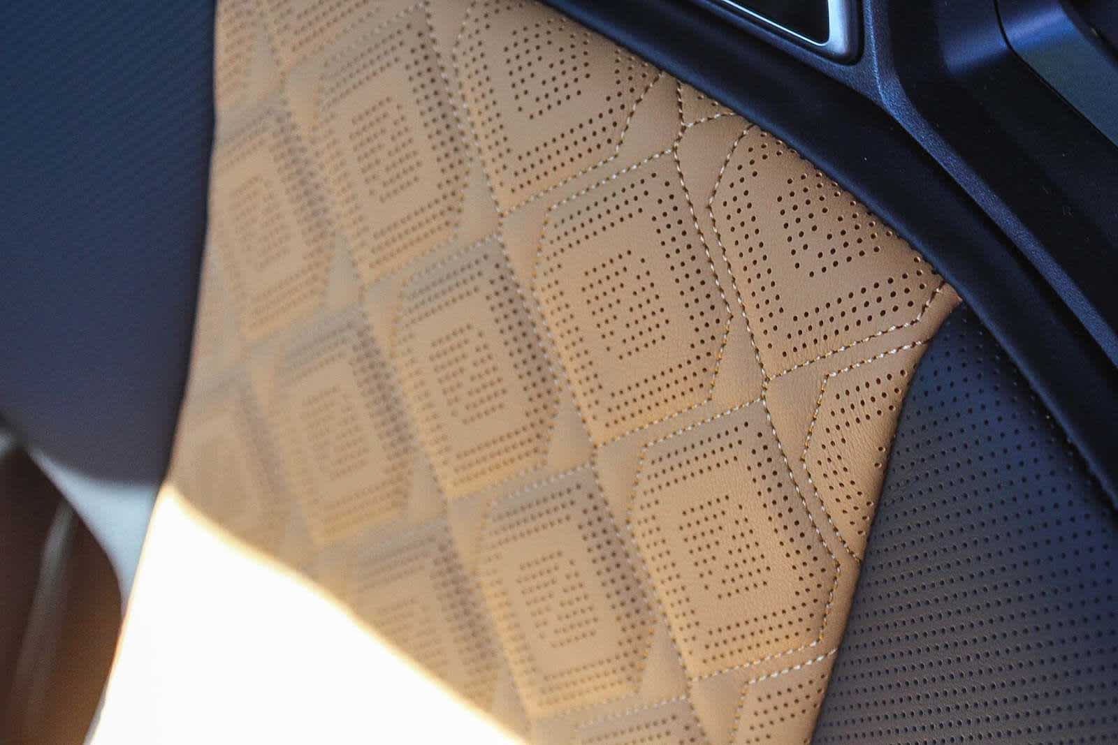 Thumbnail: 2025 BMW M8 - 24