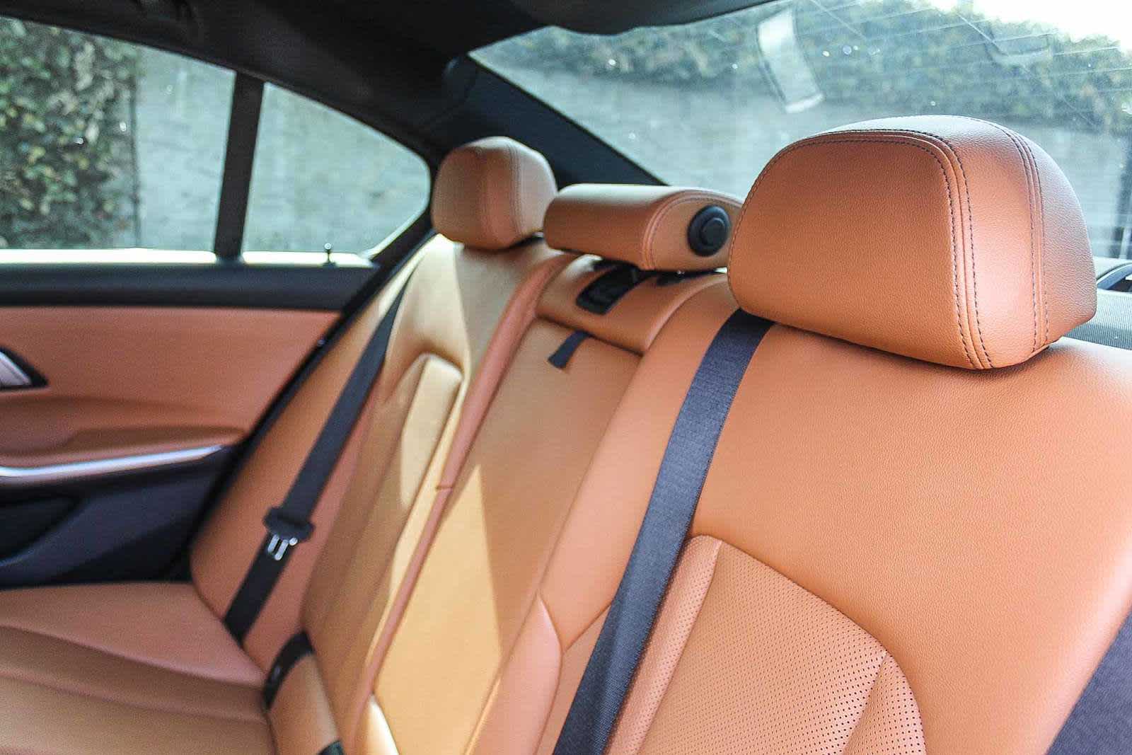 Thumbnail: 2023 BMW 3 Series - 18