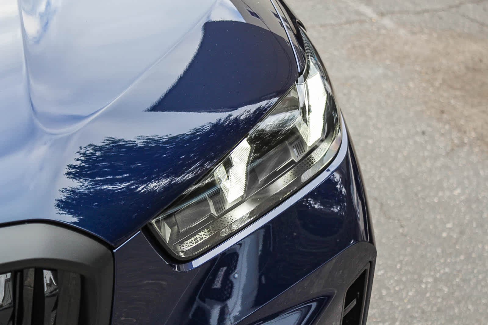 Thumbnail: 2026 BMW X5 - 10