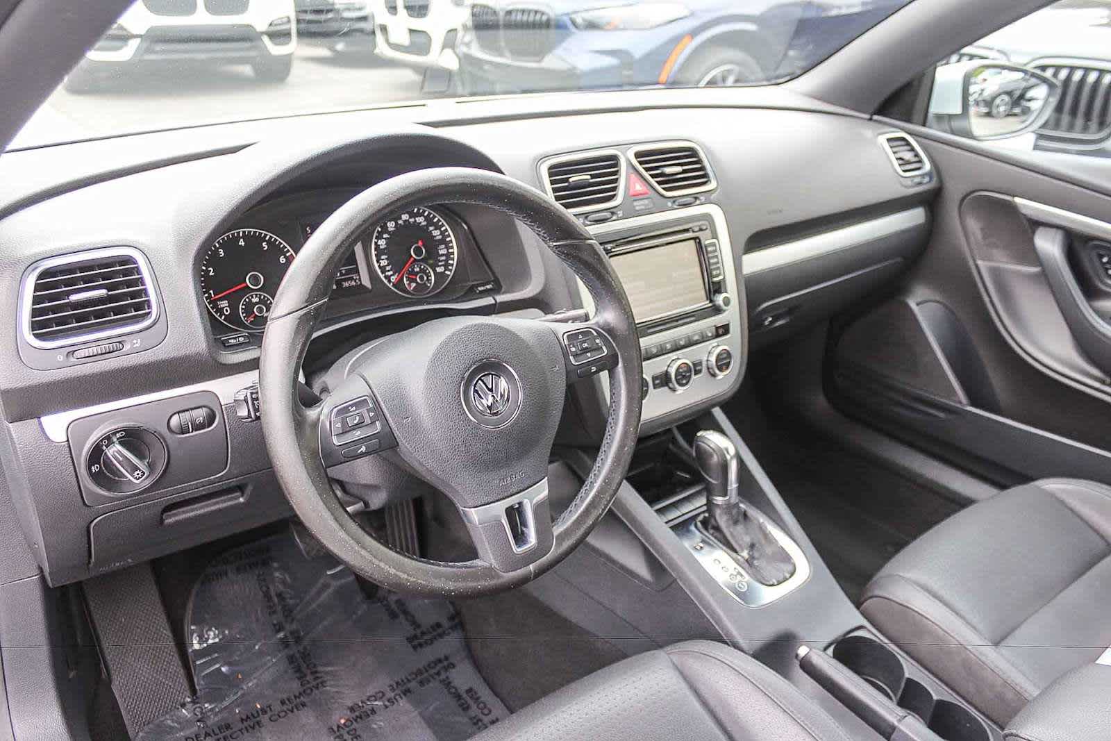 Thumbnail: 2013 Volkswagen Eos - 22
