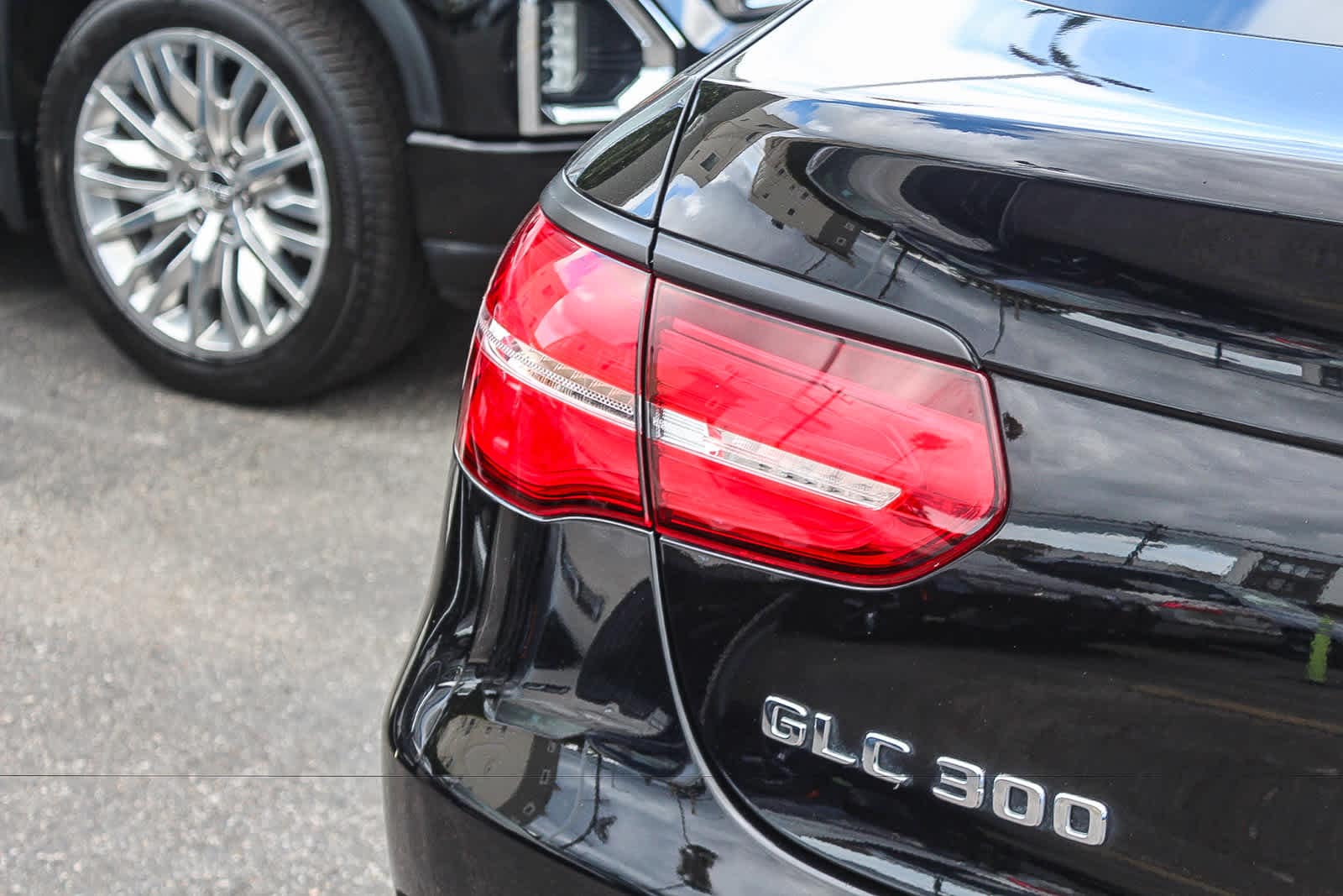 2019 Mercedes-Benz GLC 300 4MATIC photo 6