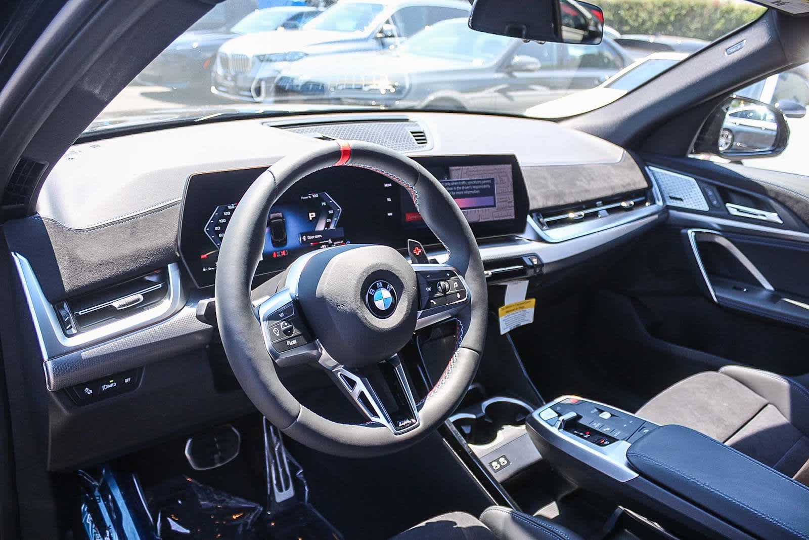 Thumbnail: 2025 BMW X2 - 17