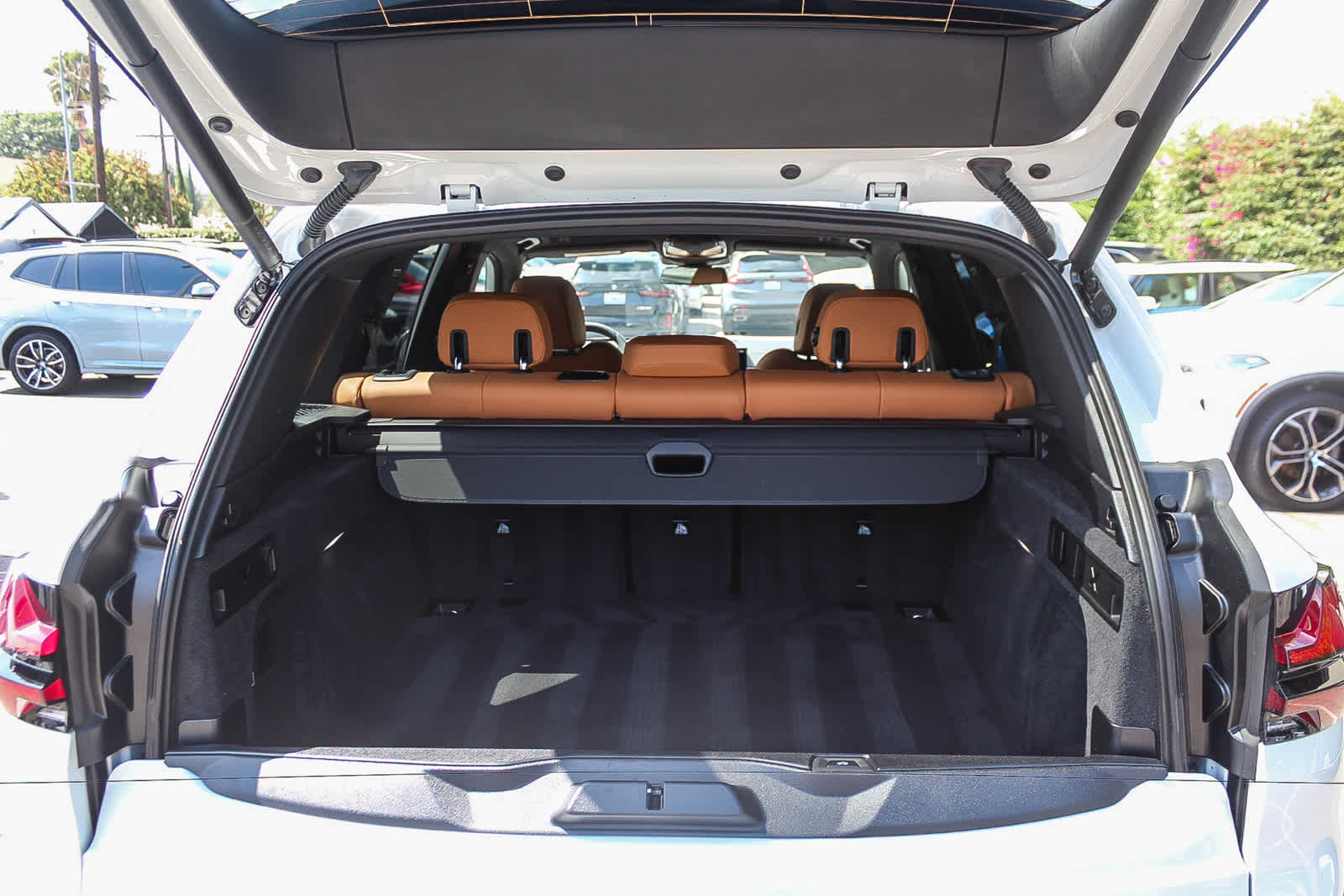 Thumbnail: 2026 BMW X5 - 26