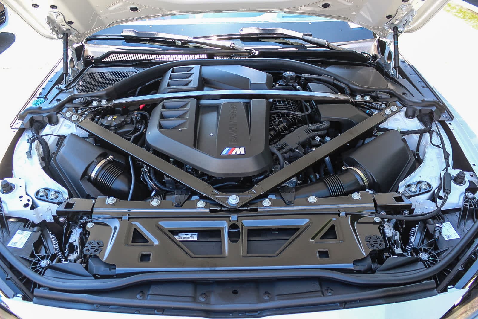 Thumbnail: 2025 BMW M4 - 25