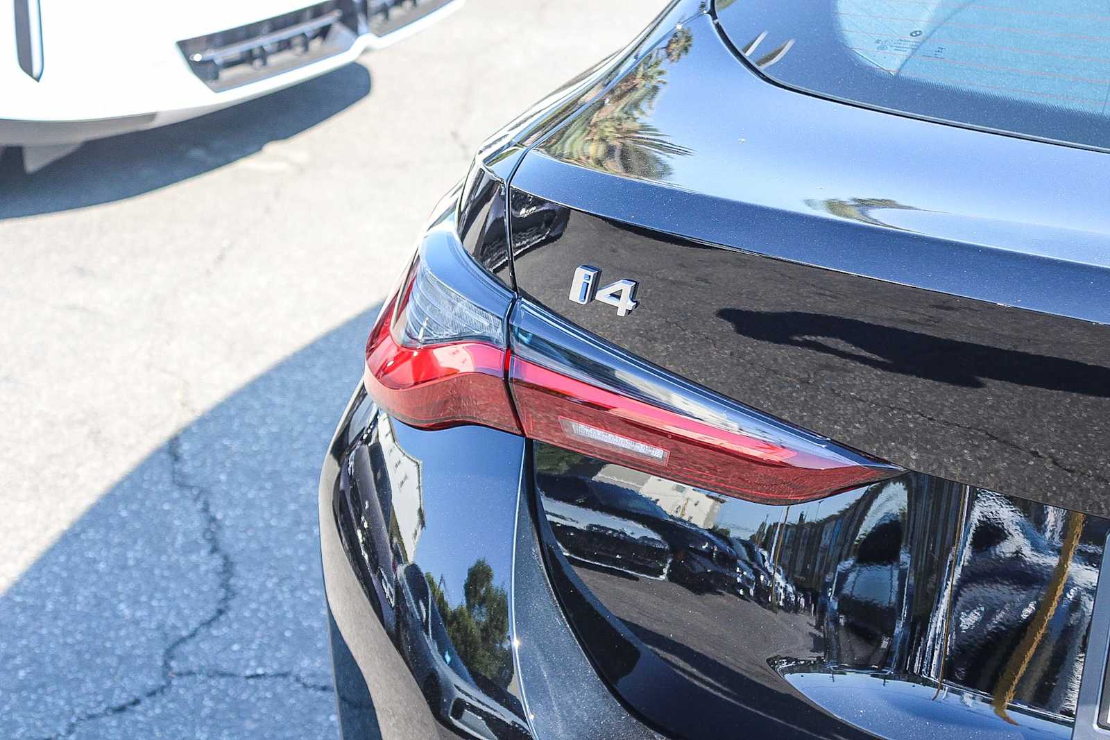 Thumbnail: 2025 BMW i4 - 7