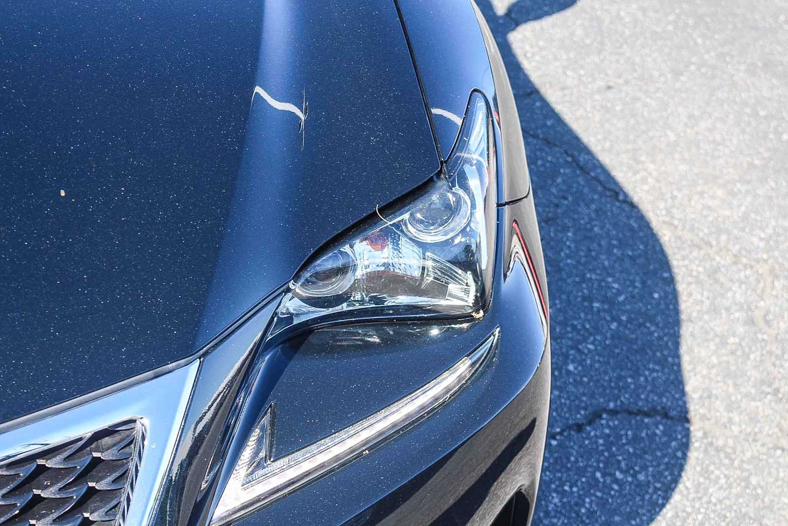 Thumbnail: 2017 Lexus RC - 10