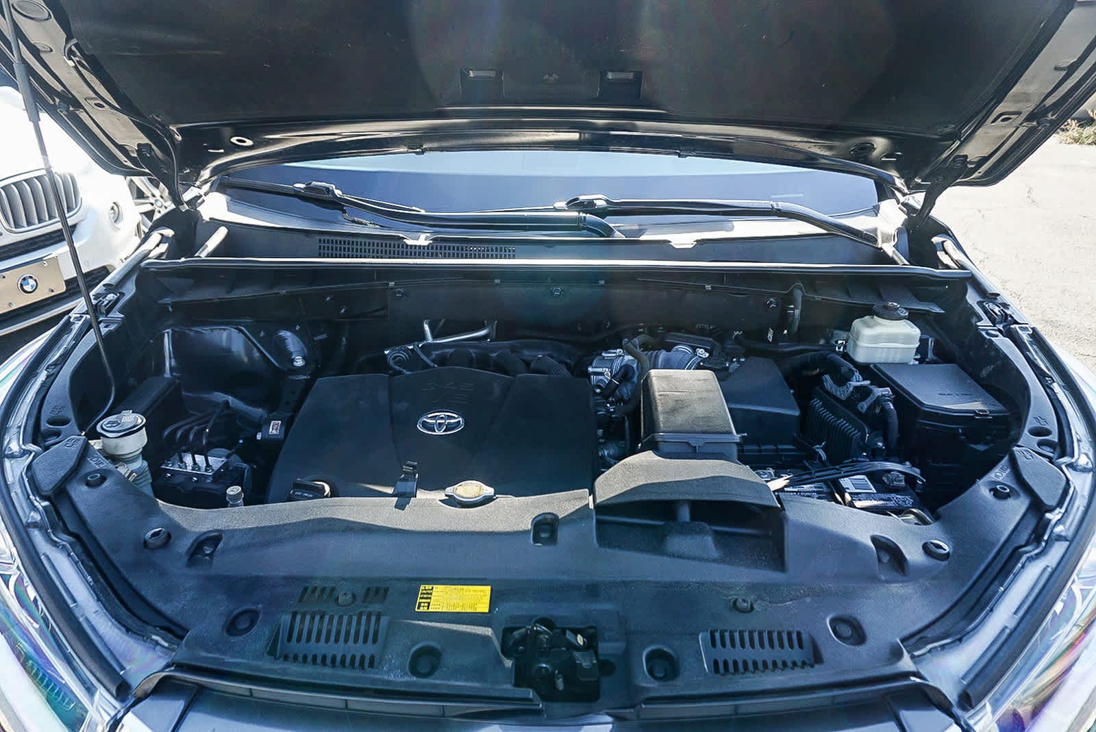 Thumbnail: 2017 Toyota Highlander - 29