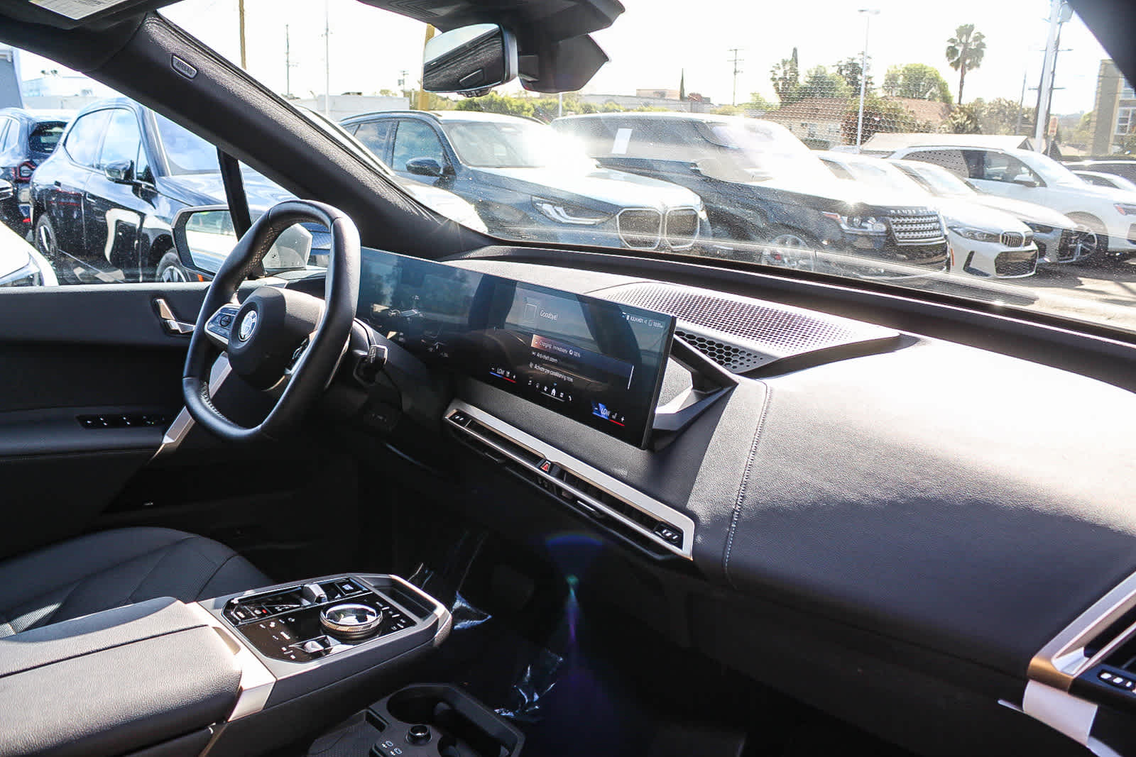 Thumbnail: 2026 BMW iX - 16