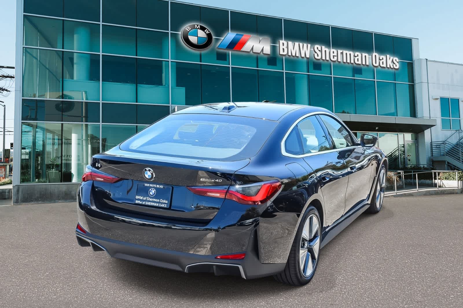 Thumbnail: 2026 BMW i4 - 5