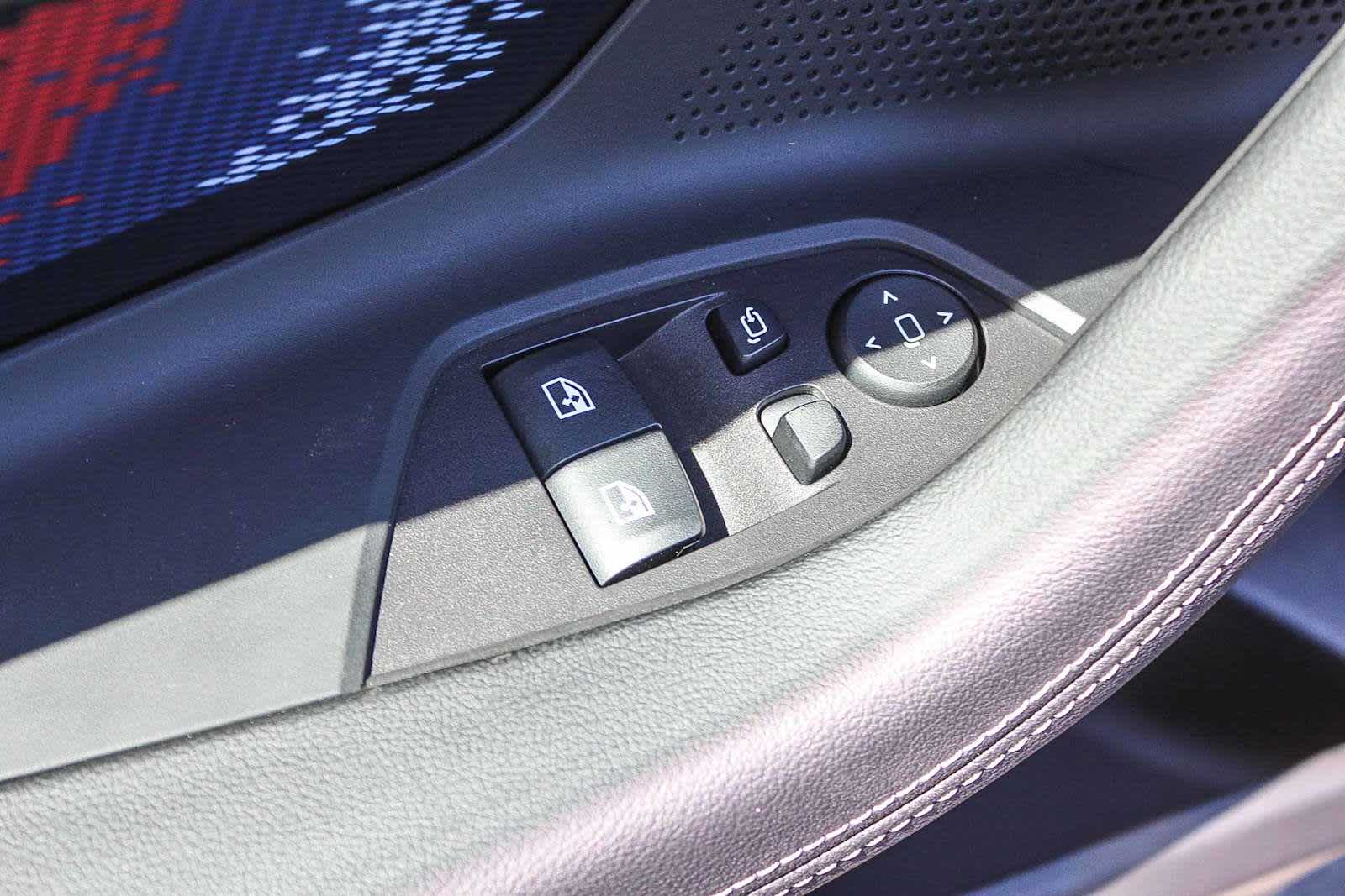 Thumbnail: 2025 BMW M2 - 19