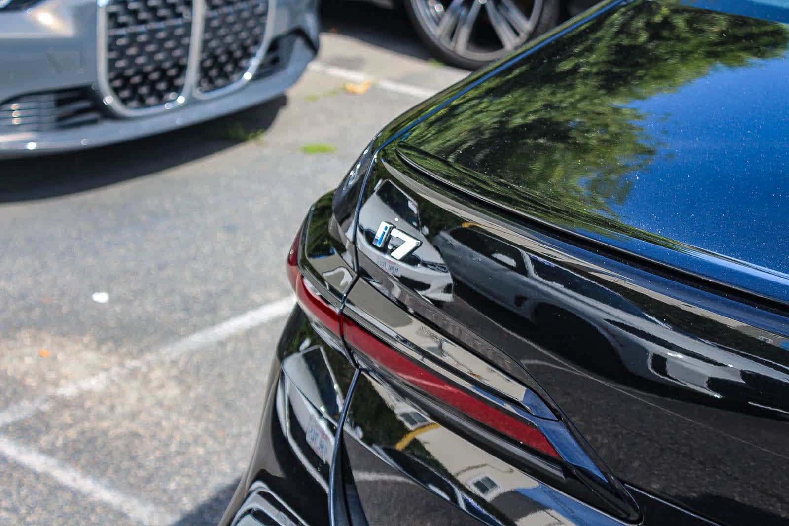 Thumbnail: 2026 BMW i7 - 7