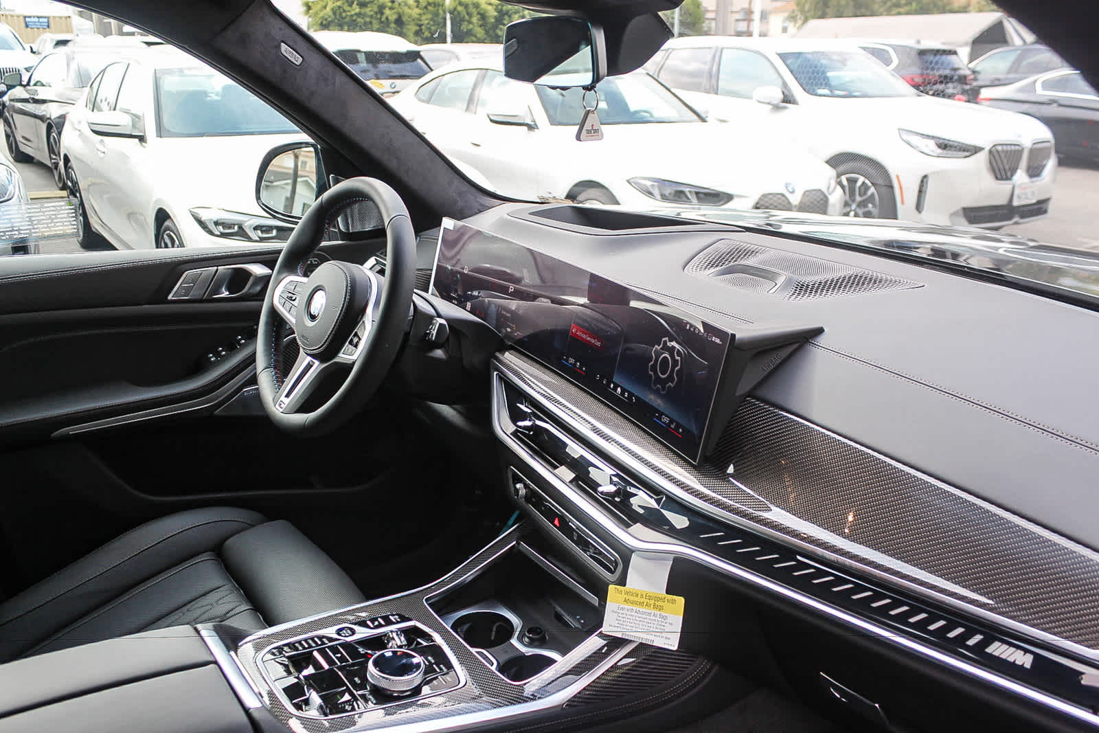 Thumbnail: 2027 BMW X7 - 15