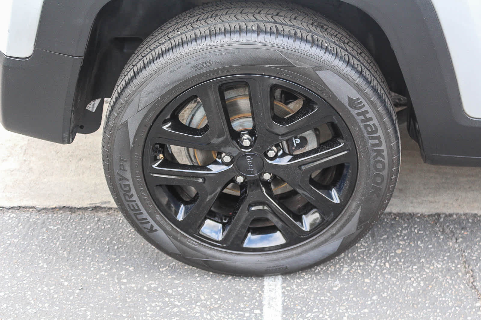 Thumbnail: 2017 Jeep Renegade - 8