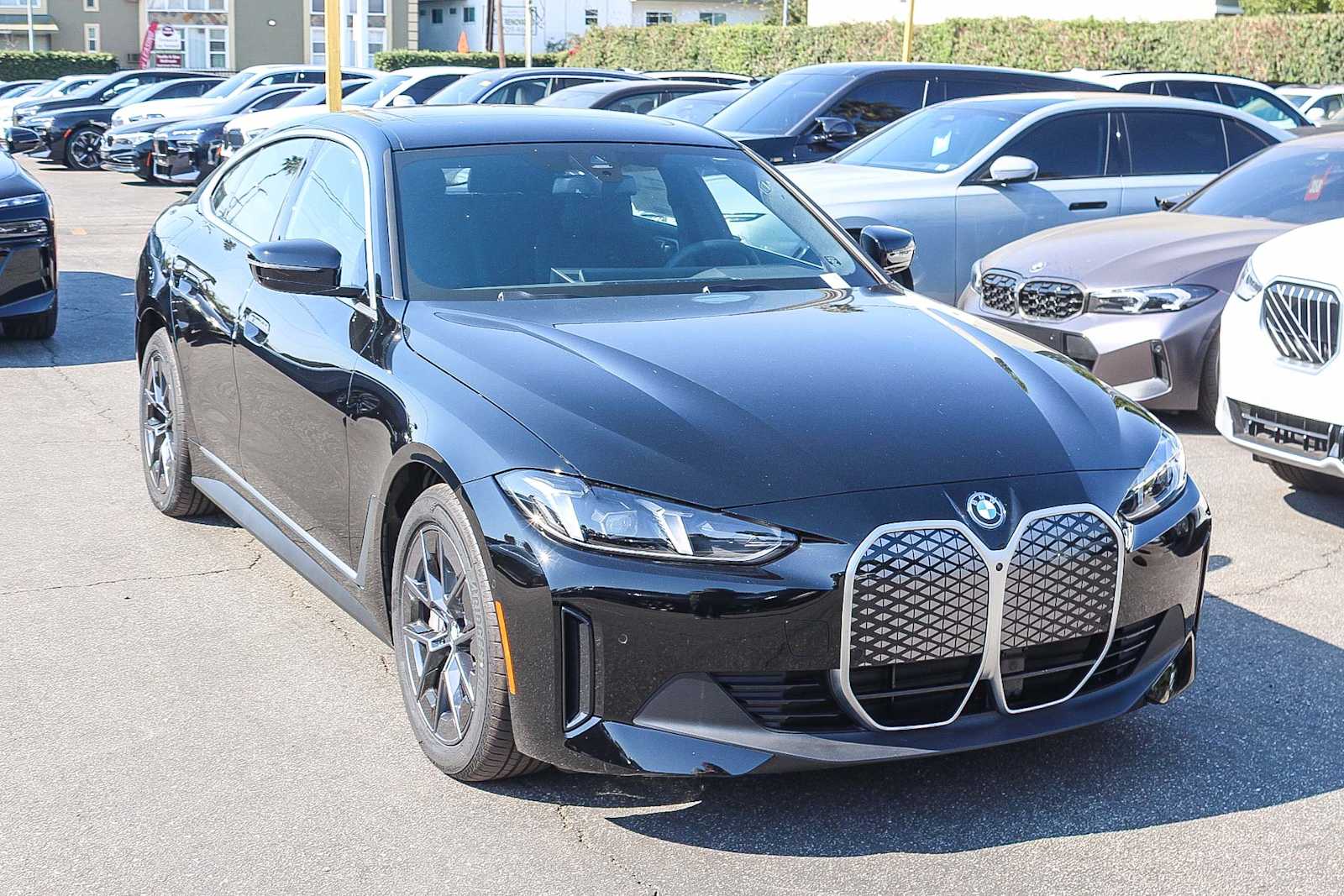 Thumbnail: 2025 BMW i4 - 3