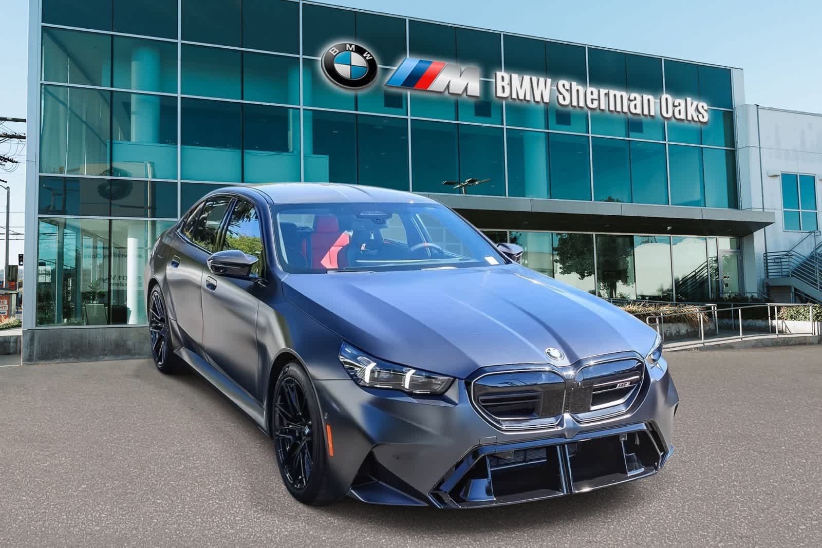 Thumbnail: 2026 BMW M5 - 3