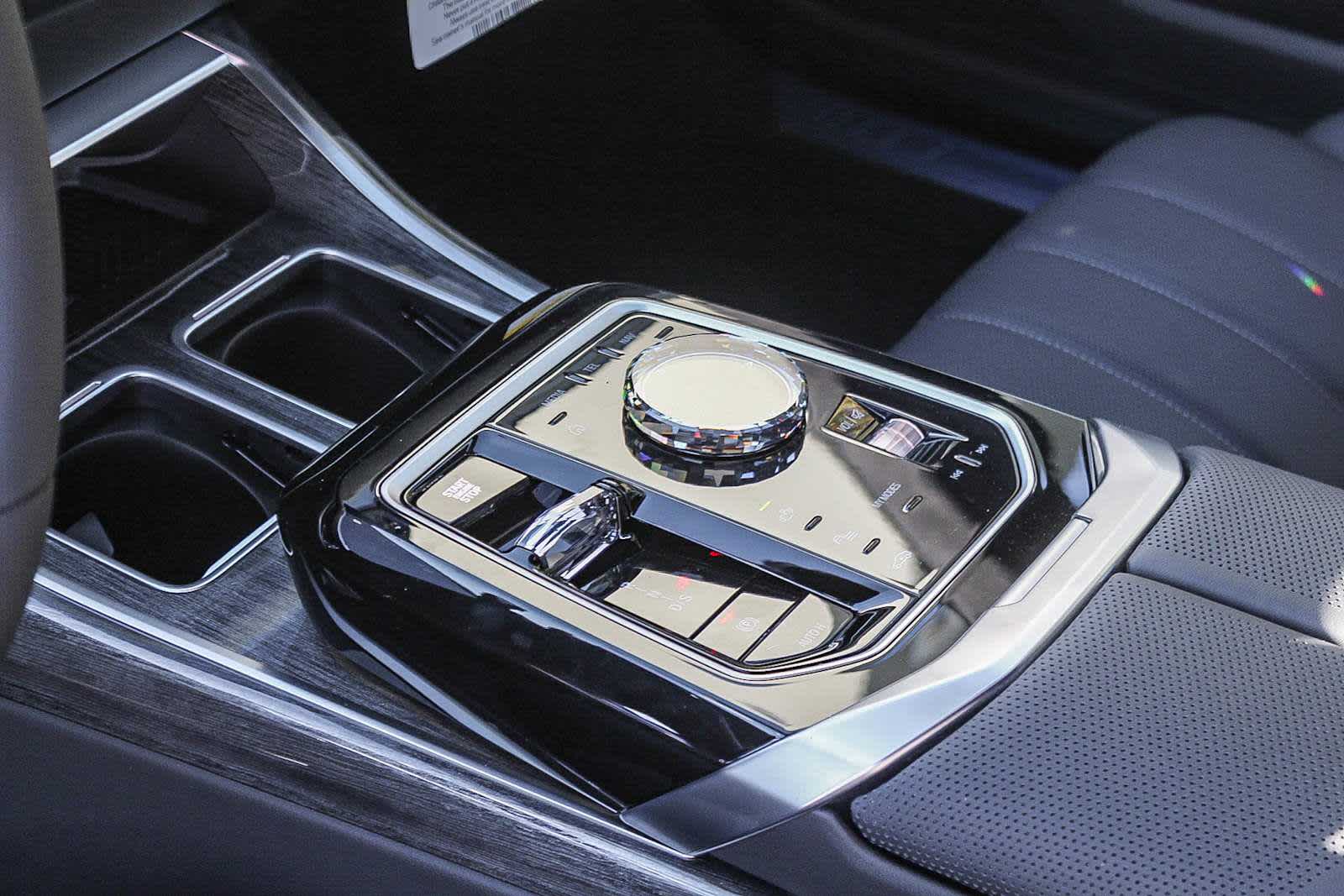 2026 BMW 7 Series 750e - Photo 19