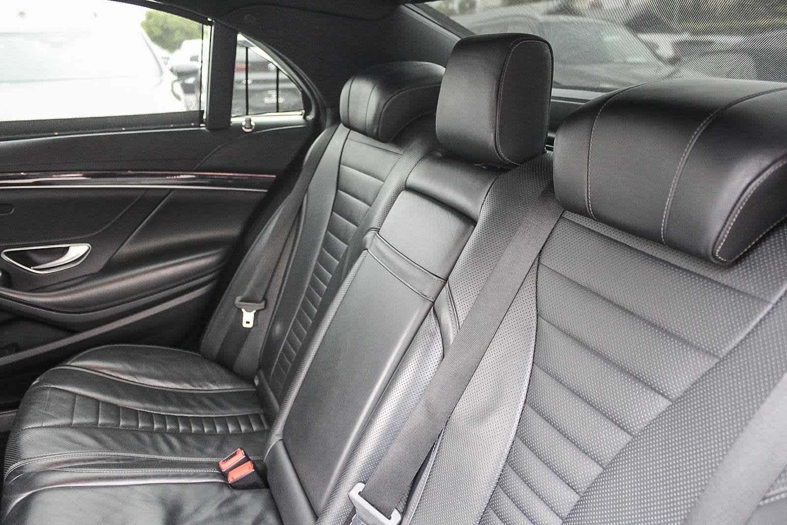 Thumbnail: 2019 Mercedes-Benz S-Class - 18
