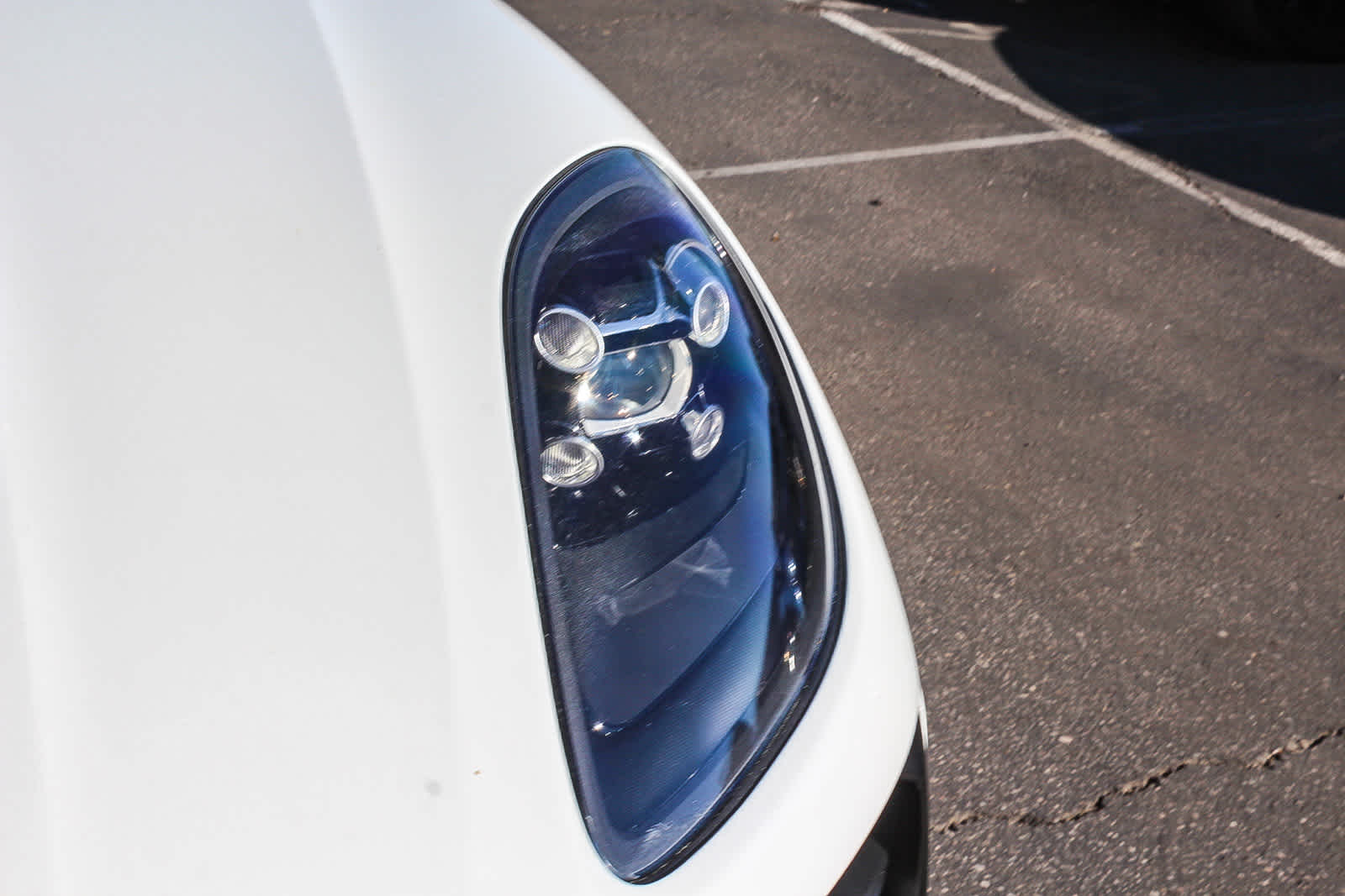 Thumbnail: 2020 Porsche Macan - 10