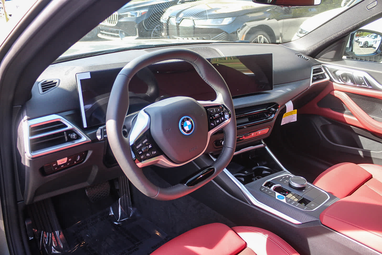 Thumbnail: 2026 BMW i4 - 17