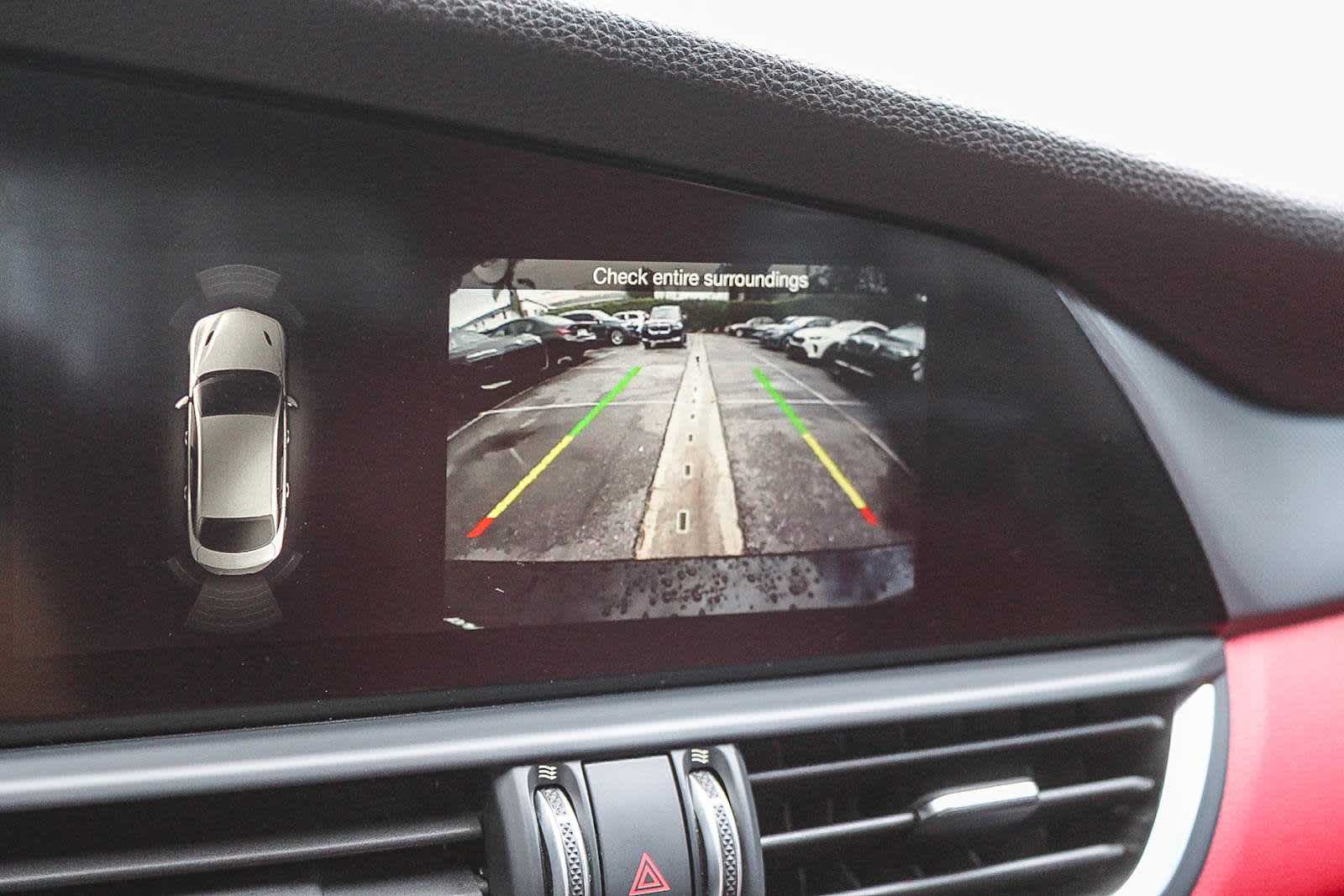 Thumbnail: 2019 Alfa Romeo Giulia - 37