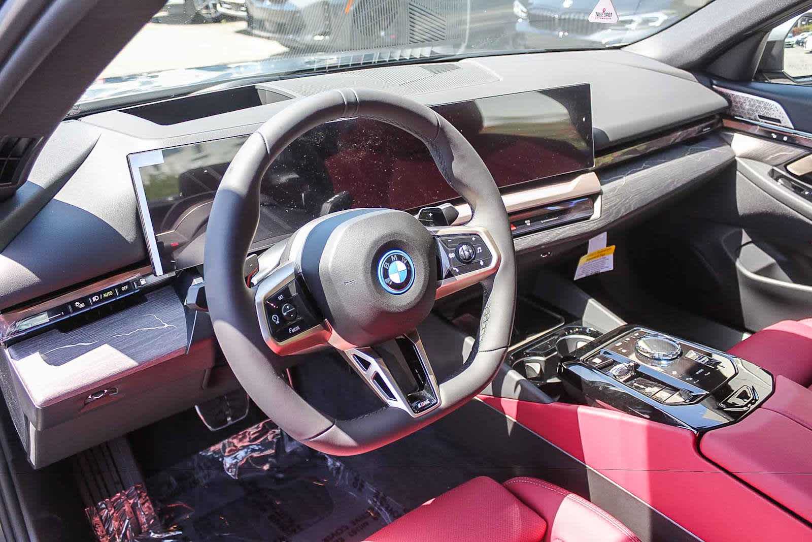 Thumbnail: 2027 BMW 5 Series - 16