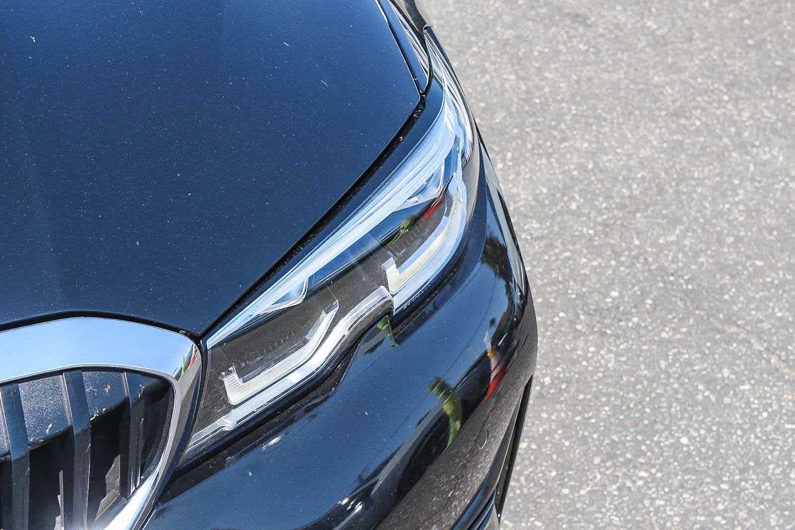 Thumbnail: 2022 BMW 3 Series - 10