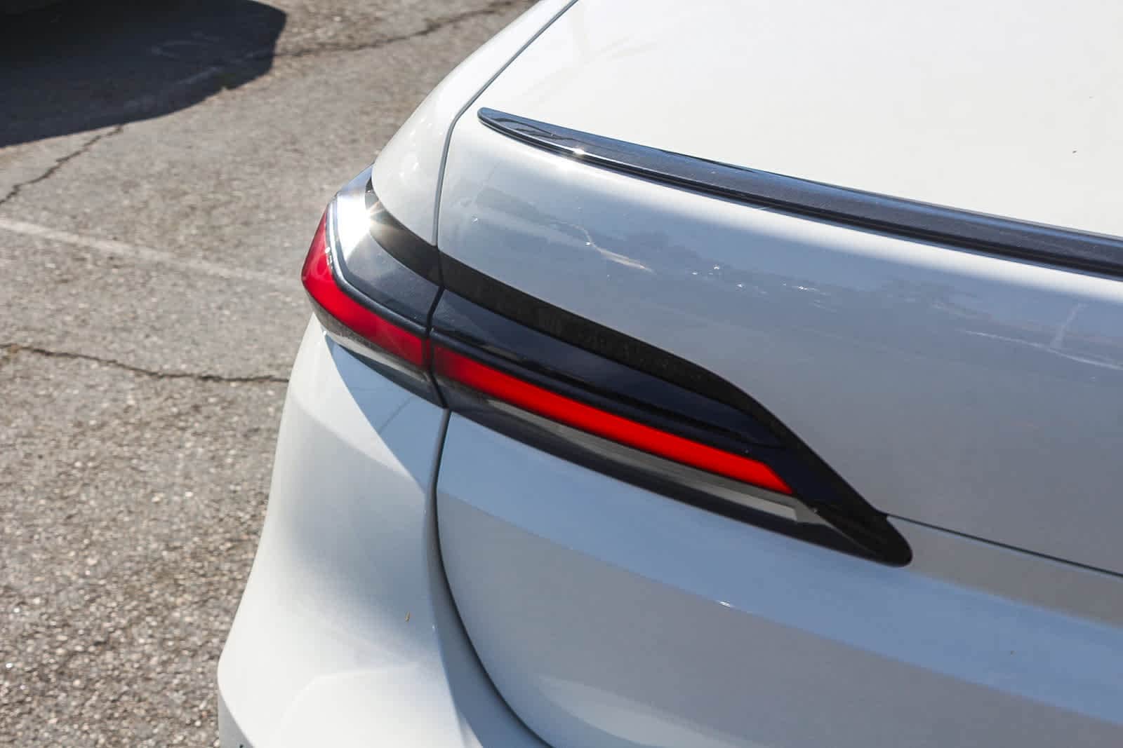 2023 BMW 740i photo 6