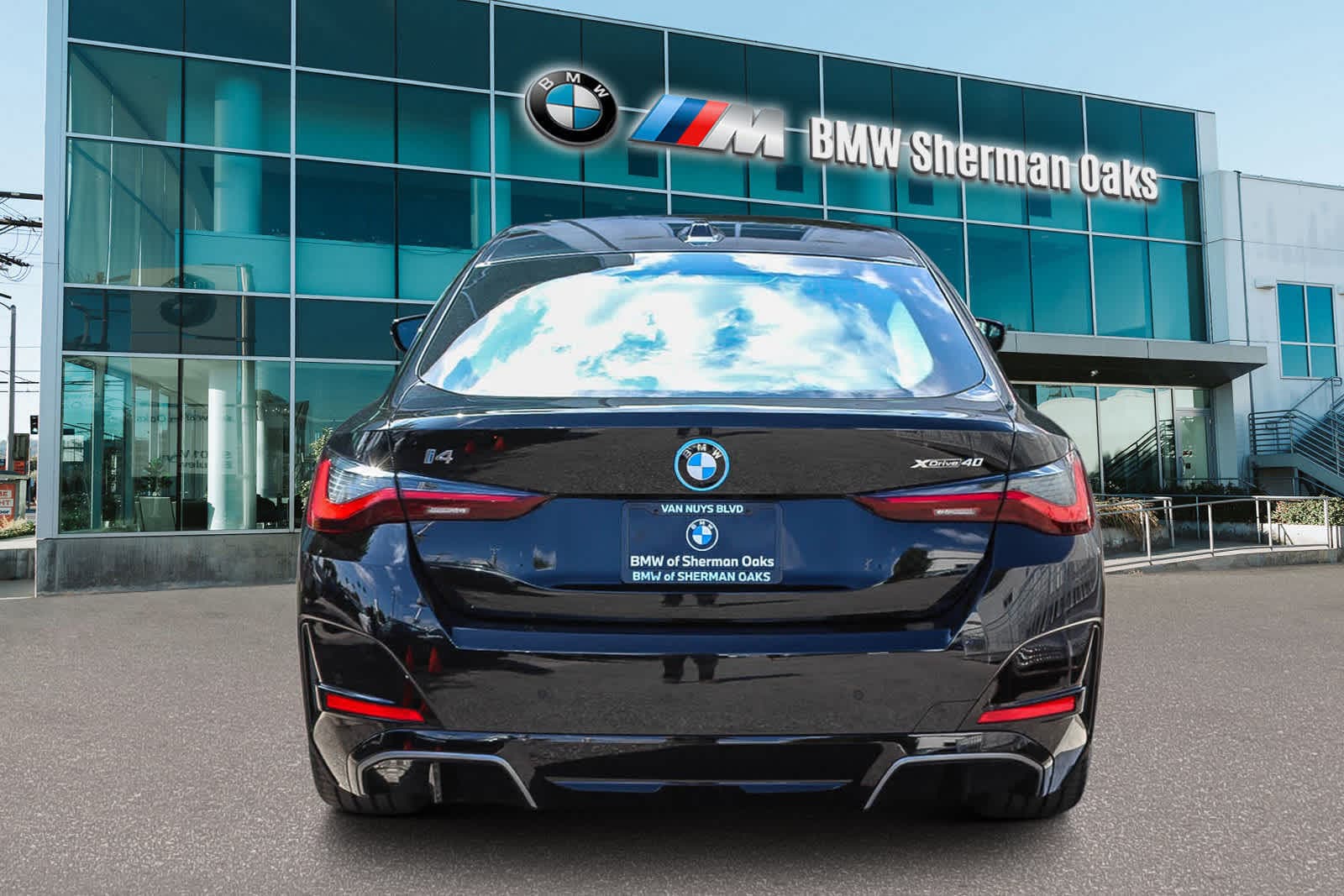 Thumbnail: 2025 BMW i4 - 5