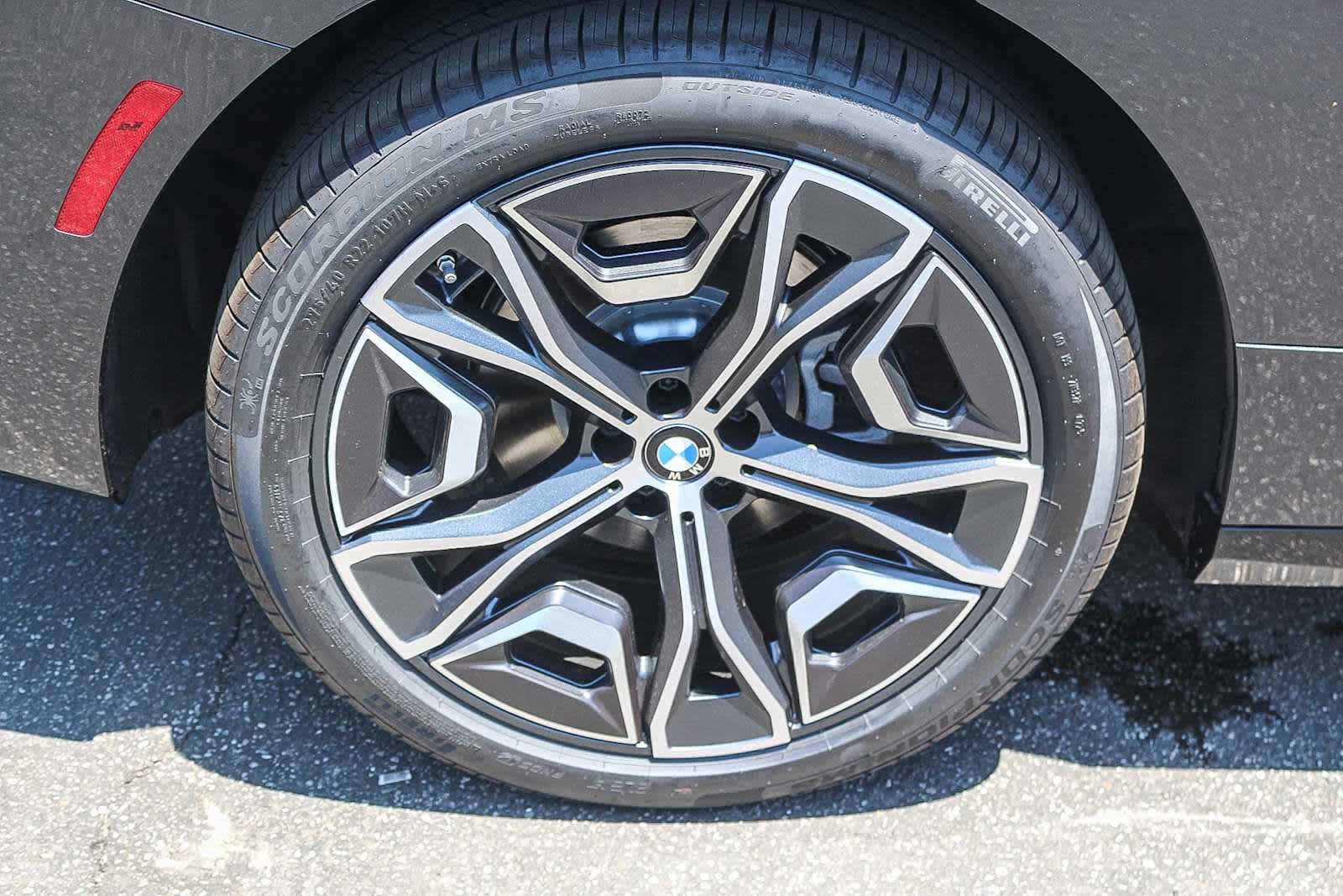 Thumbnail: 2026 BMW iX - 8