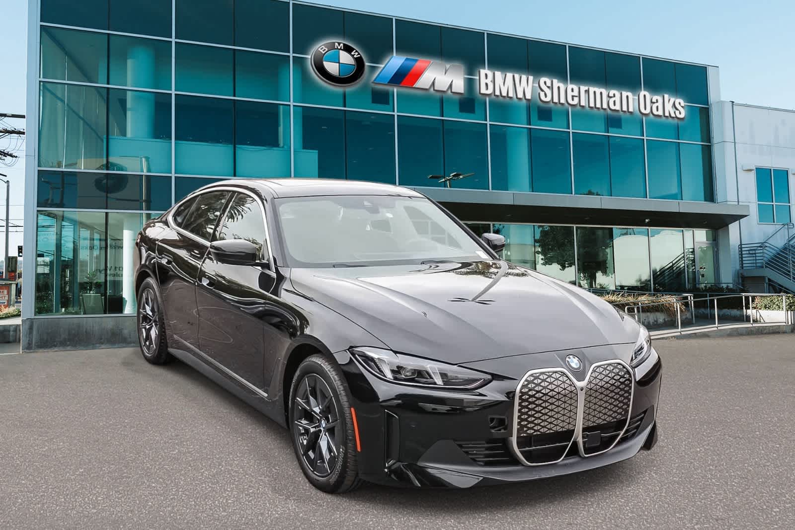 Thumbnail: 2026 BMW i4 - 3