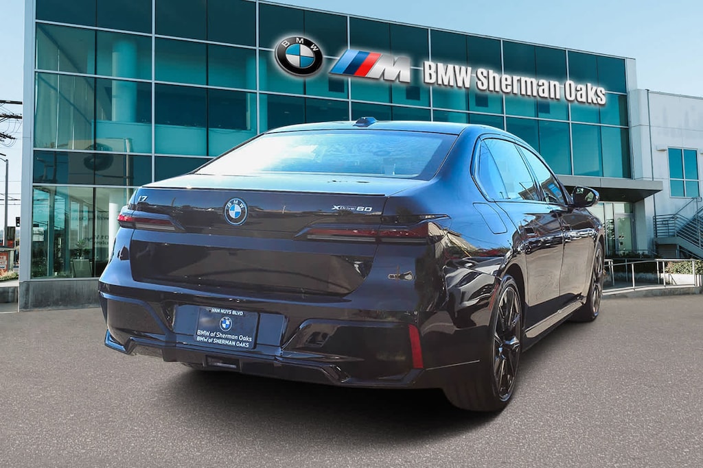 New 2026 BMW i7 xDrive60 Sedan