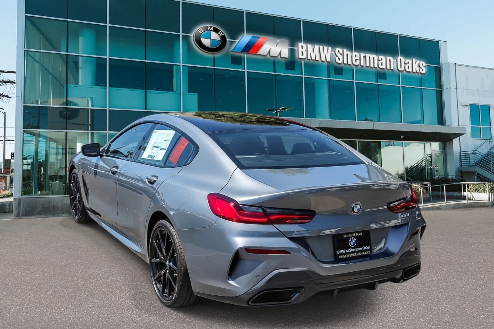 Thumbnail: 2026 BMW 8 Series - 6