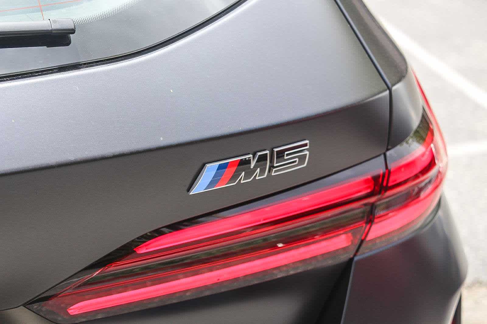 Thumbnail: 2026 BMW M5 - 25