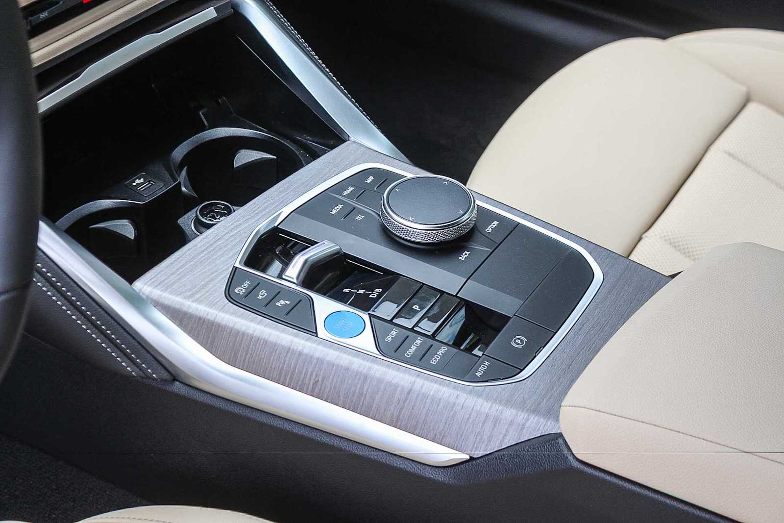 Thumbnail: 2026 BMW i4 - 18