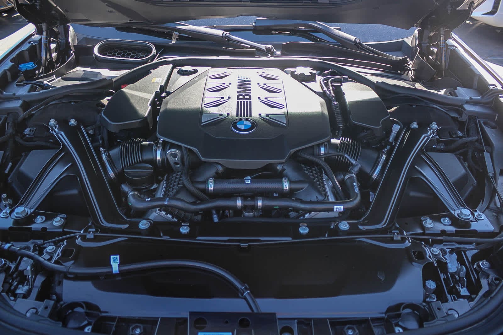 Thumbnail: 2026 BMW 7 Series - 26