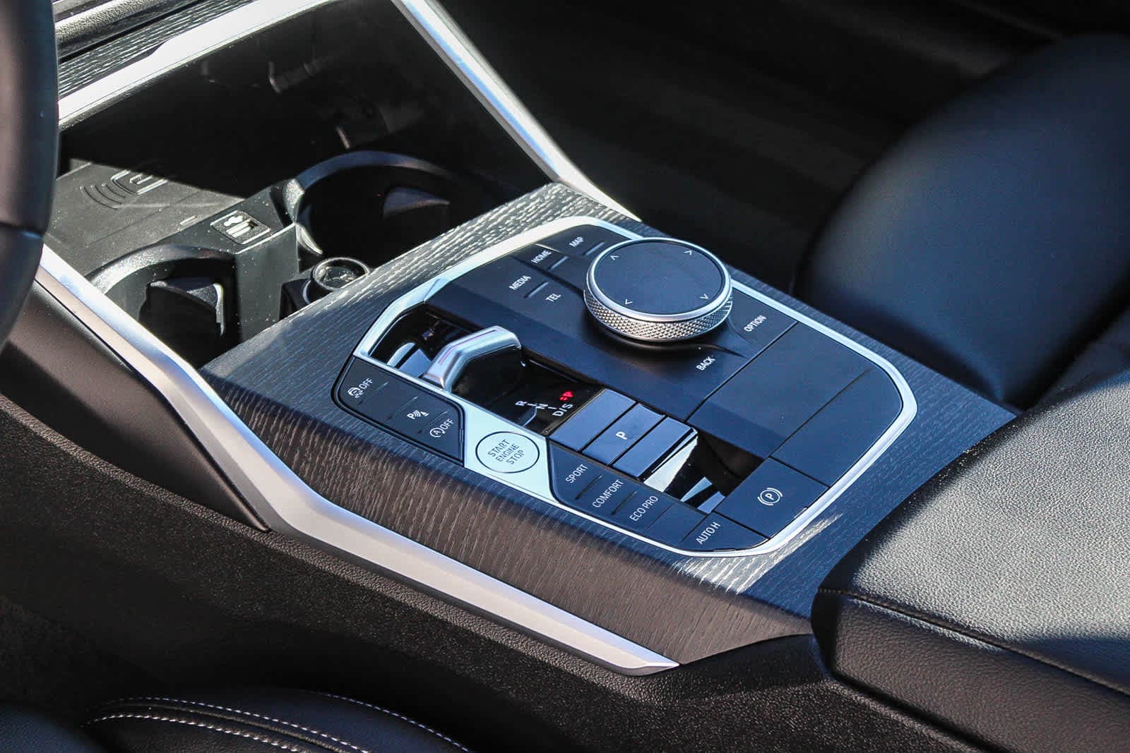 Thumbnail: 2025 BMW 3 Series - 19