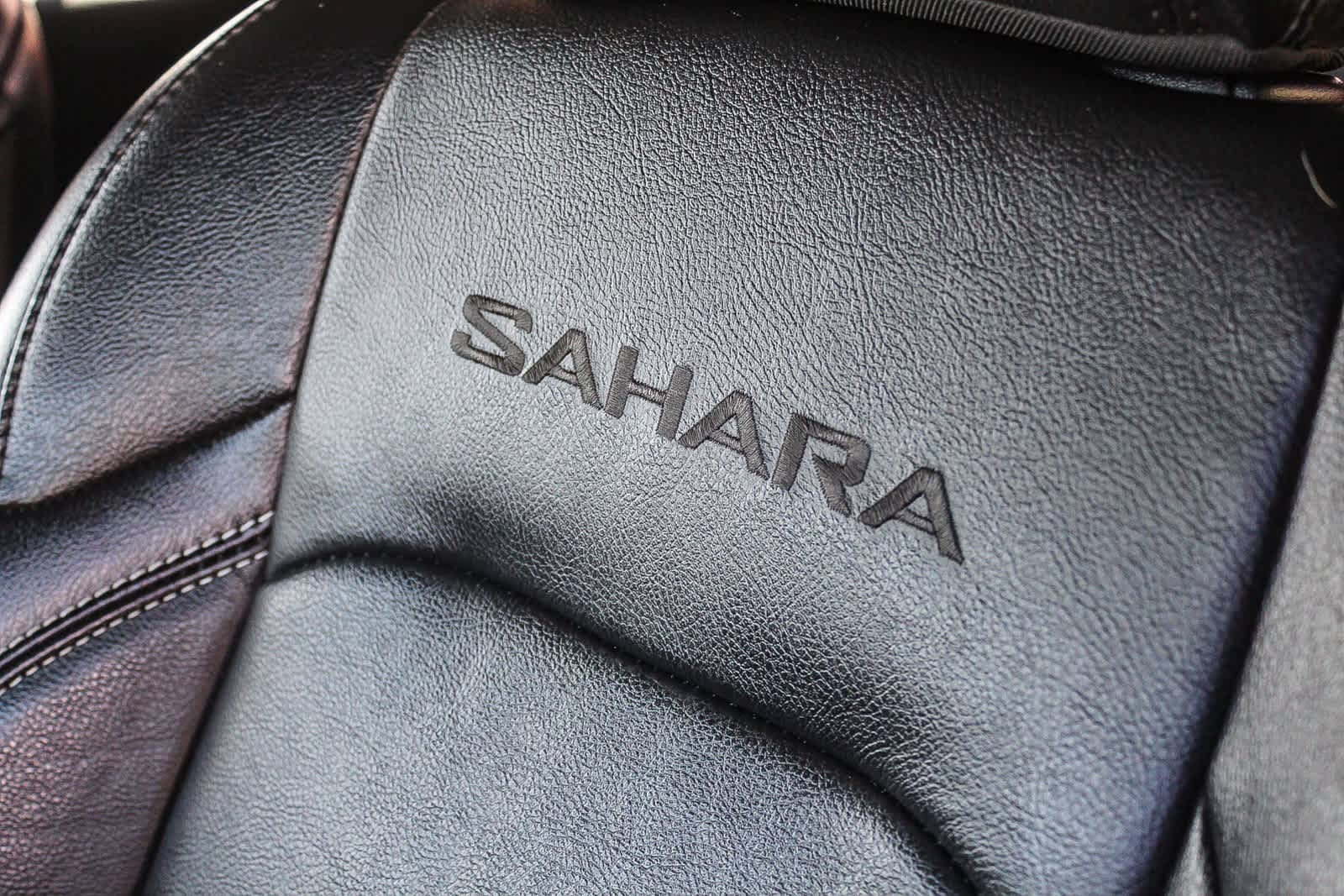 Thumbnail: 2022 Jeep Wrangler - 23