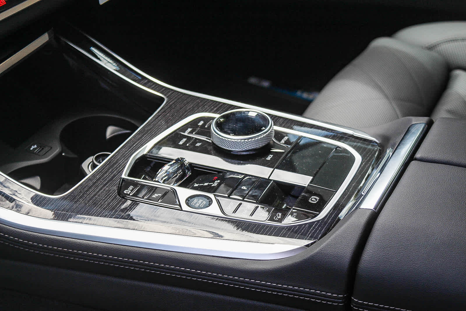 Thumbnail: 2026 BMW X5 - 19