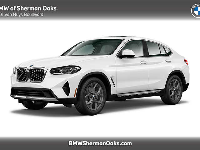 2023 BMW X4 xDrive30i's photo