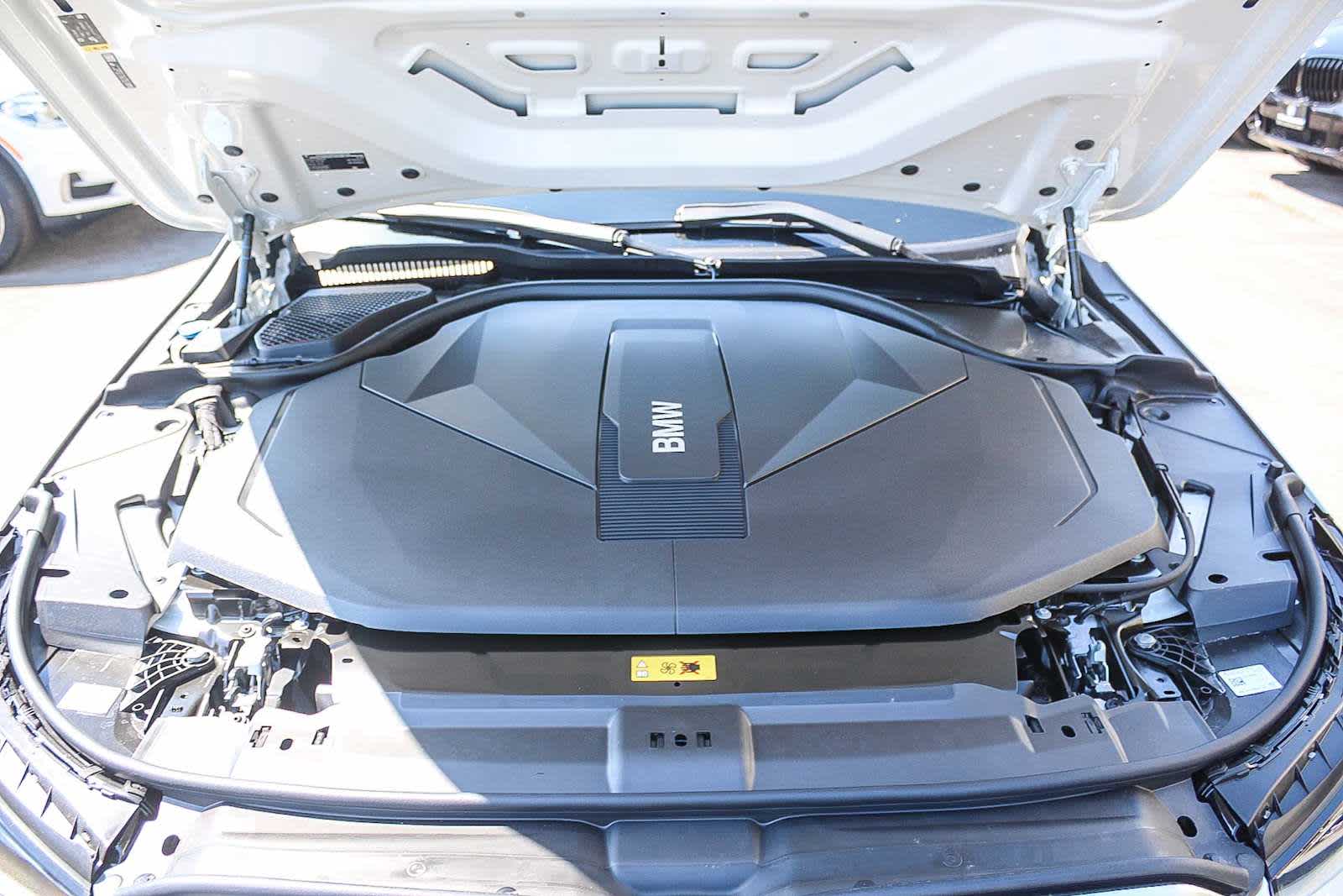 Thumbnail: 2026 BMW i5 - 26