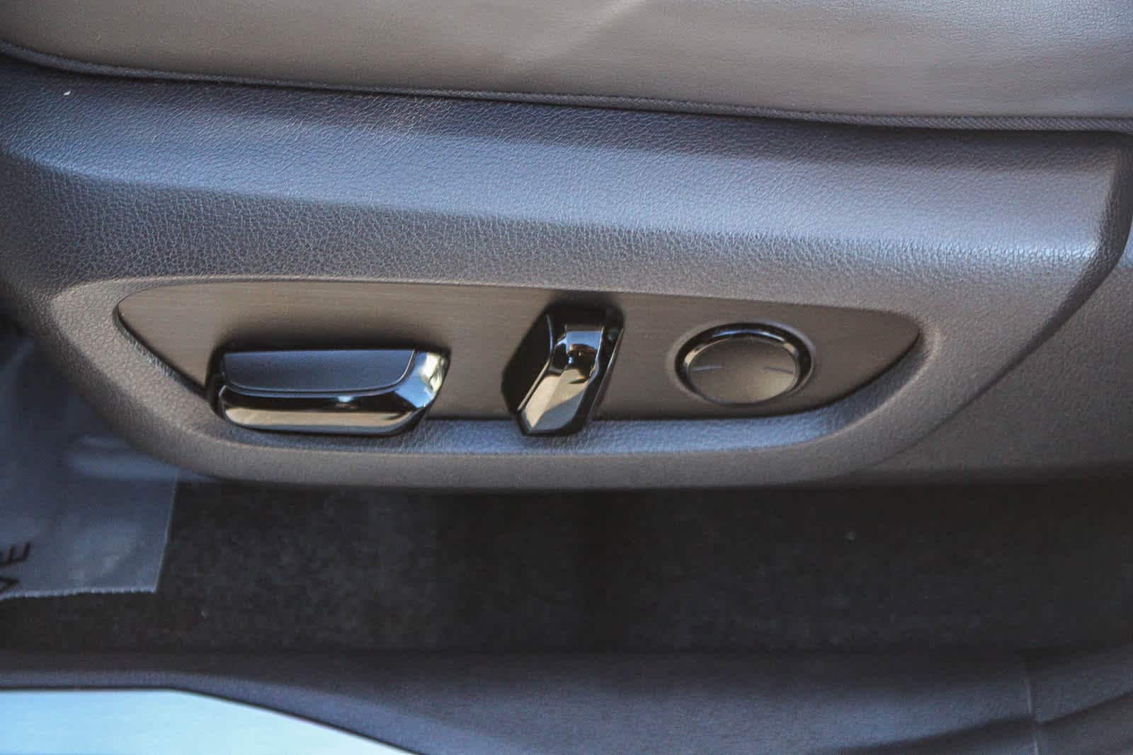 Thumbnail: 2022 Lexus NX - 21