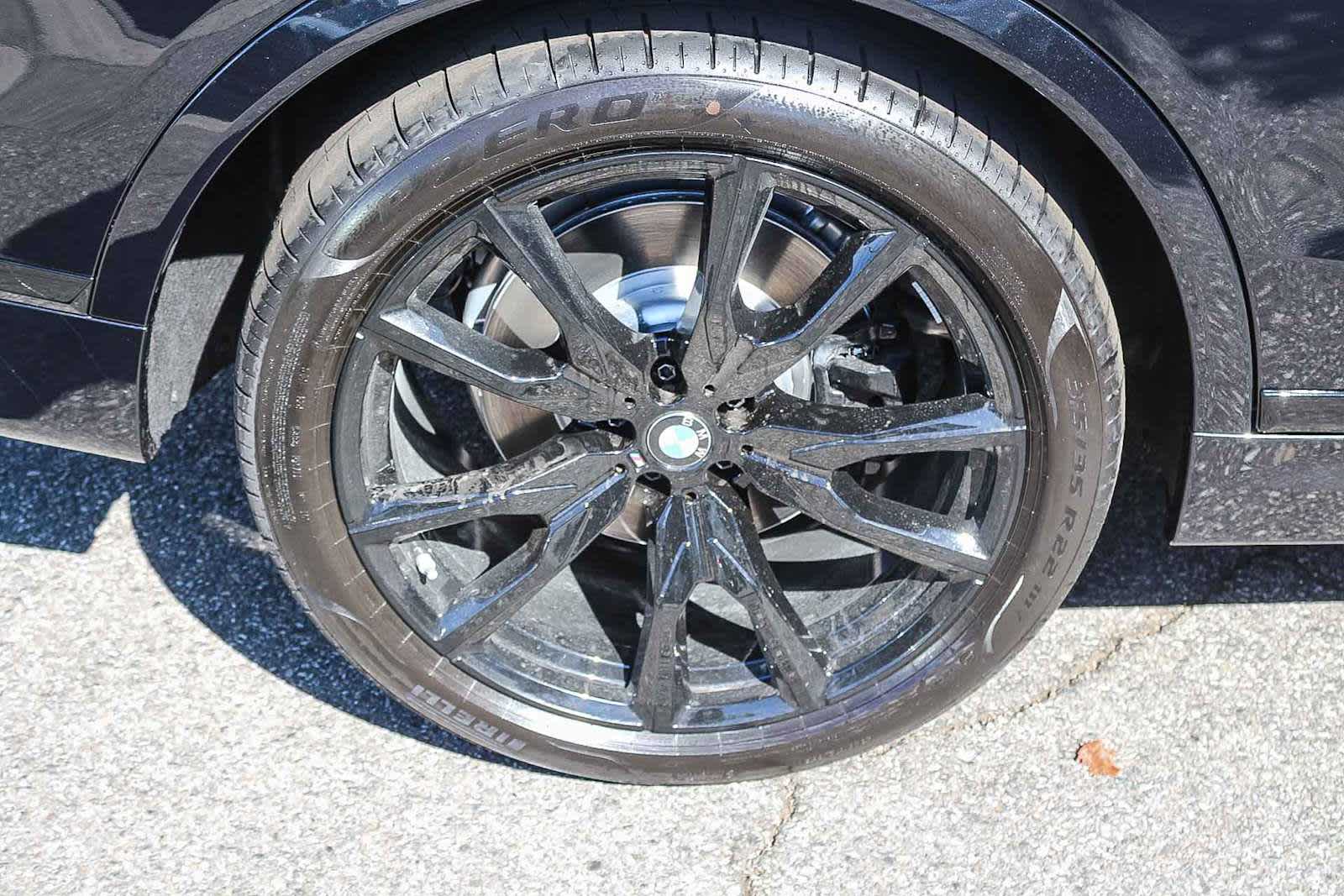 Thumbnail: 2026 BMW X7 - 8