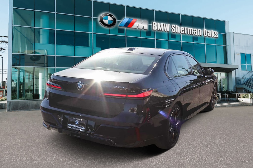 New 2026 BMW 740i Sedan