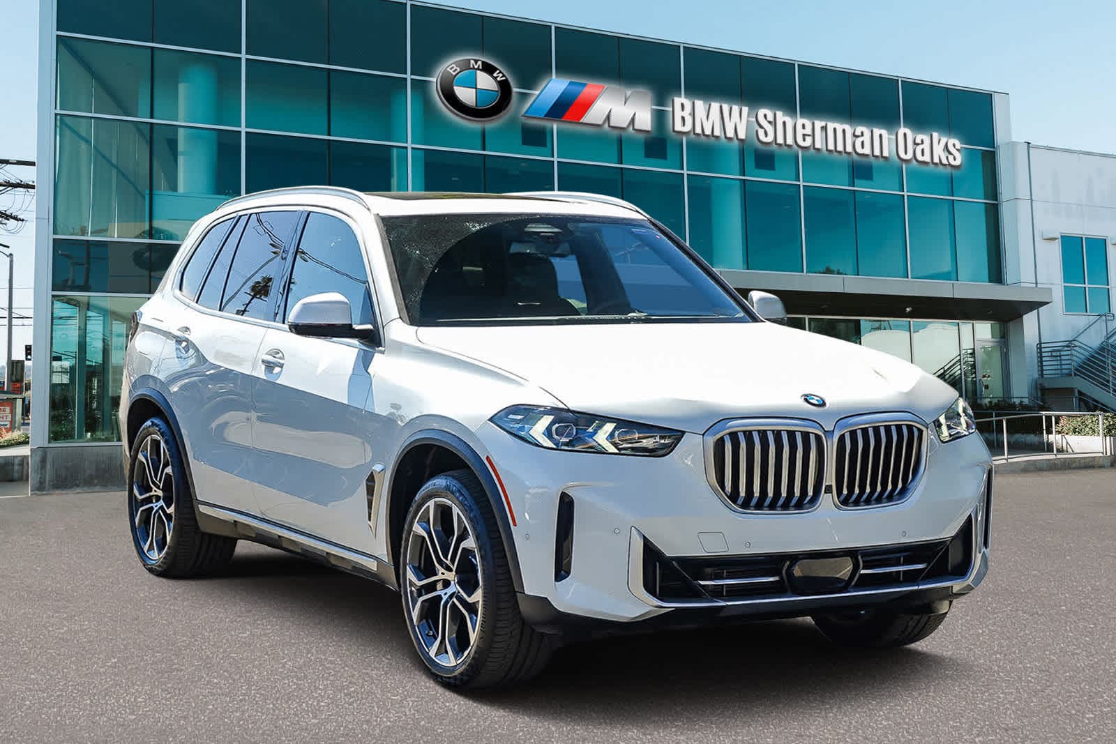2025 BMW X5 sDrive40i photo 2